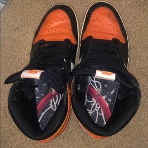 Jordan 1s shattered backboard